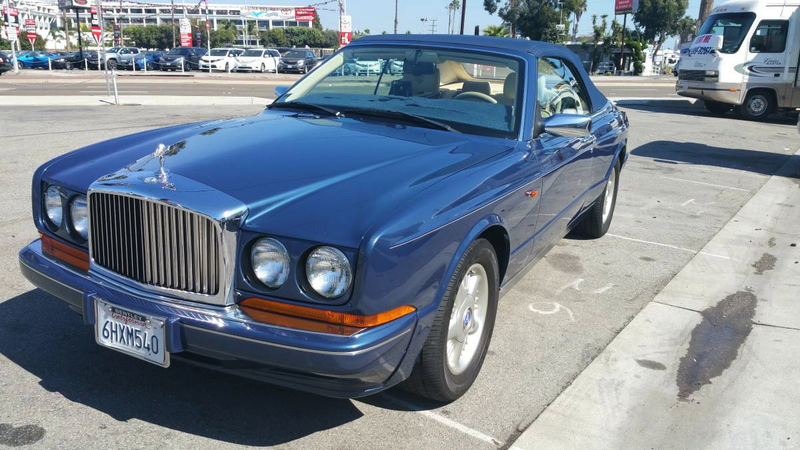 Illustration for article titled For $49,000, Would You Buy This 1996 Bentley Azure S Mulliner Just Out Of The Blue?
